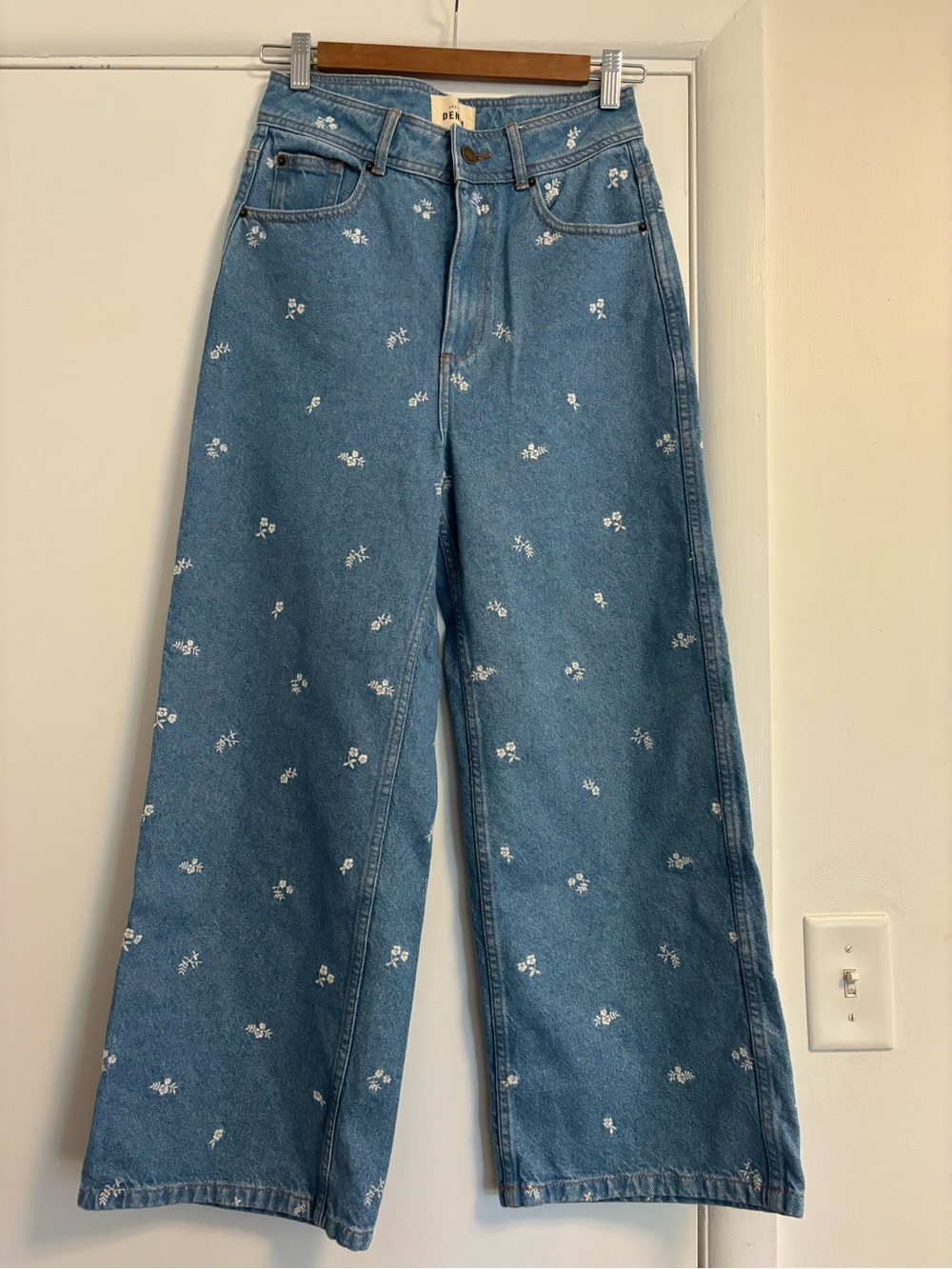 Sezane Light Blue Embroidered Wide Leg Jeans - Picture 5 of 8